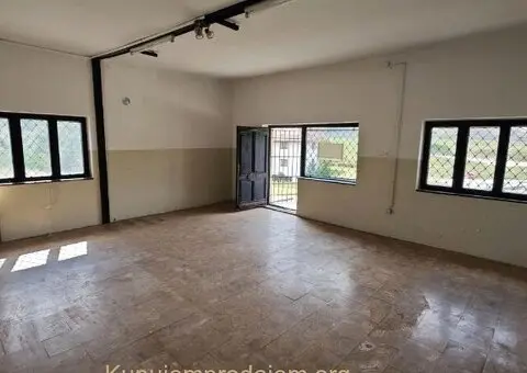 Prodajem poslovno-stambeni objekat - 10/15