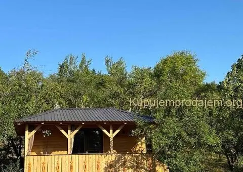 Lepa nova brvnara u Vrdniku se izdaje na dan ili vise - 2/10