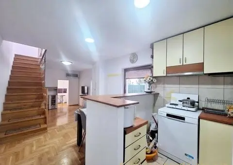 Kuca na prodaju Zvezdara -uciteljsko naselje - 4/14