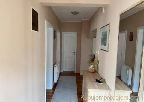 Prodajem kucu u Kukujevcima-Sid - 2/13