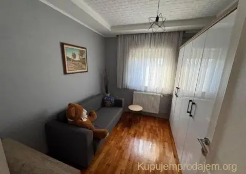 Prodajem kucu u Kukujevcima-Sid - 6/13