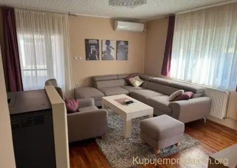 Prodajem kucu u Kukujevcima-Sid - 10/13