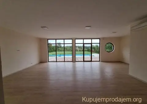 Moderna  vila sa bazenom na Palicu - 3/14