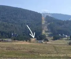 Prodaje se plac u podnozju ski centra Tornik