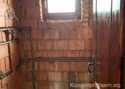 Na prodaju kuca u Vrbovnu-Lazarevac - 12/15