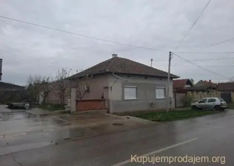 Na prodaju kuca u Novom Beceju - 1/15