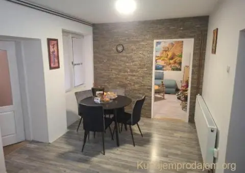 Na prodaju kuca u Novom Beceju - 8/15