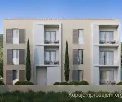 Prodaje se jednosoban stan u Tivtu