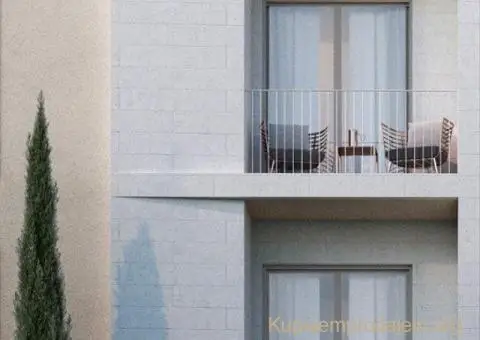 Prodaje se jednosoban stan u Tivtu - 9/10