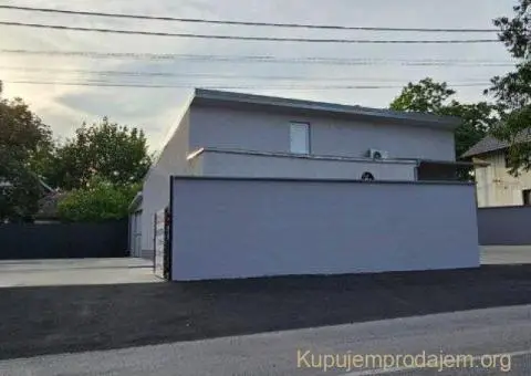 Izdajem poslovni prostor Smederevo-Vodanj - 1/15