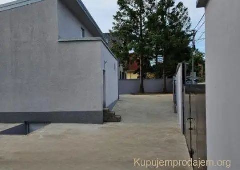 Izdajem poslovni prostor Smederevo-Vodanj - 2/15