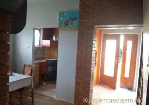 Useljiva kuca sa 6.5 ari placa na 3 etaze u Mionici - 4/11