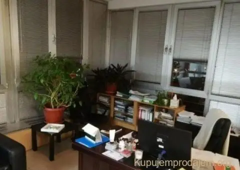 Poslovni prostor 145m2 u Radnickoj-Novi Sad - 8/9