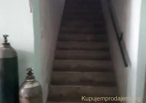 Prodajem proizvodno-stambeni prostor u Backoj Palanci - 5/8