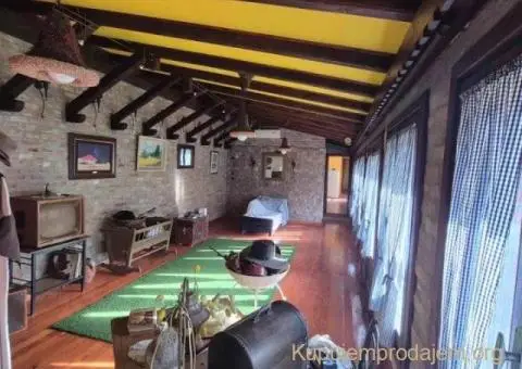 Prodajem izuzetnu kucu na selu,kompletno sredjenu,renoviranu,opremljenu - 13/15