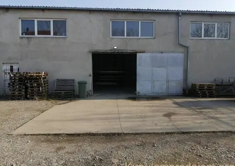 Prodajem / izdajem poslovni objekat sa halom ul. Vinogradska - 4/12