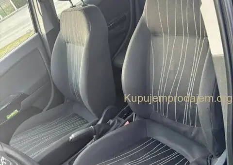 Opel Corsa D  1.2    2011. god - 4/7