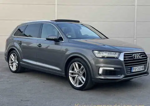 Audi Q7 e tron 2016 god hibrid dizel/struja - 2/10