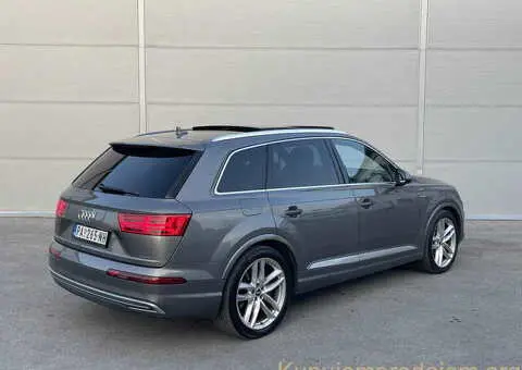 Audi Q7 e tron 2016 god hibrid dizel/struja - 4/10