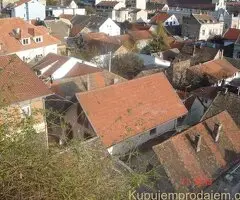 Centar Zemuna kuca sa dva stana-retko u ponudi