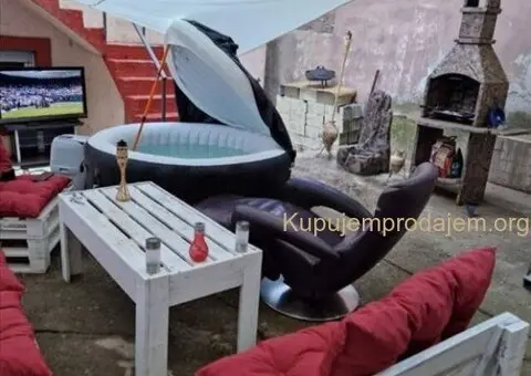 Centar Zemuna kuca sa dva stana-retko u ponudi - 11/15