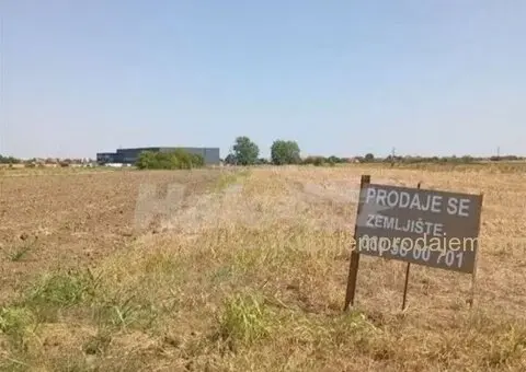 Dobanovci-gradjevinsko zemljiste 103 ara - 6/9