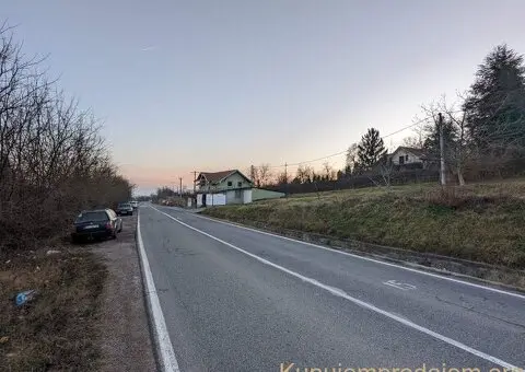 Plac, Trešnja  25000e - 4/8