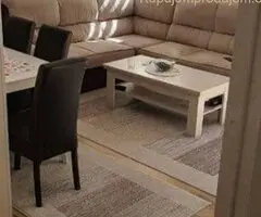 Prodajem nov,moderno opremljen stan