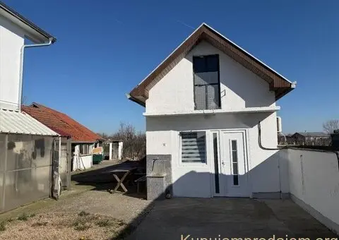 Prodajem kuću-smeštaj za radnike - 2/10