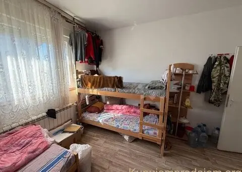Prodajem kuću-smeštaj za radnike - 8/10