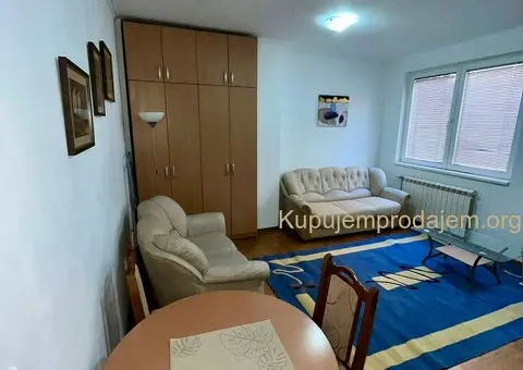 🚪Izdaje se jednosoban stan na Djermu - 3/11