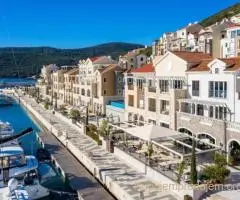 Potreban konobar i sanker sa iskustvom u visokorangiranom restoranu