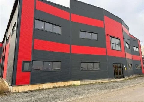 Hala/magacin za izdavanje - 2/15